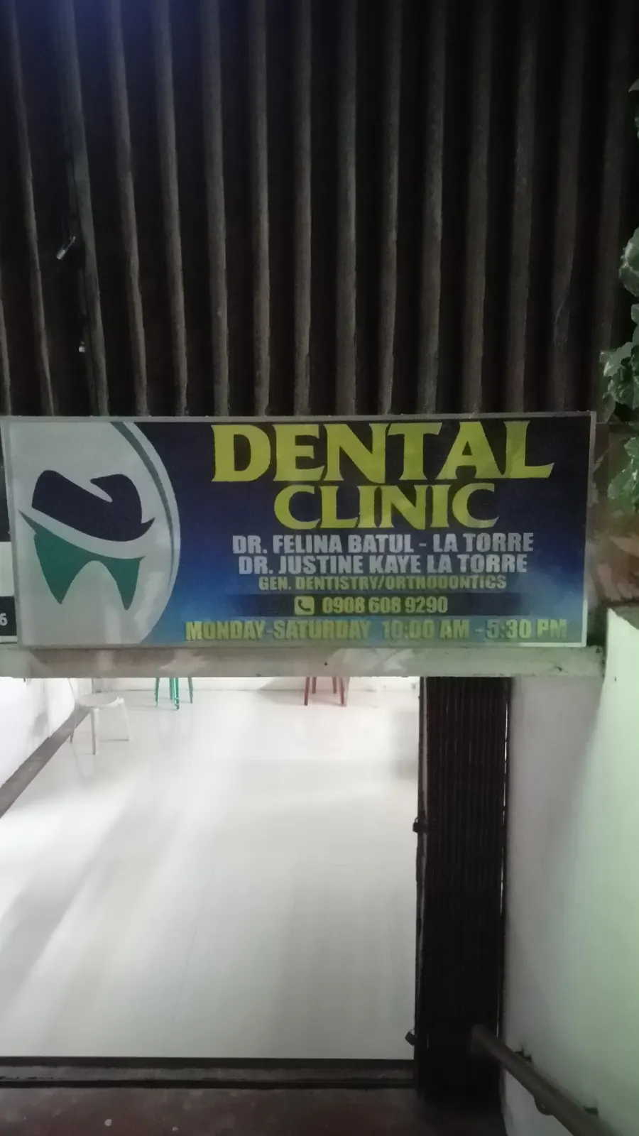The Batul-La Torre Dental Clinic sign at the entrance, Rizal Avenue, Puerto Princesa